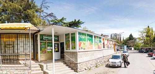 Panorama — gıda pazarı Pyatachok, Yalta